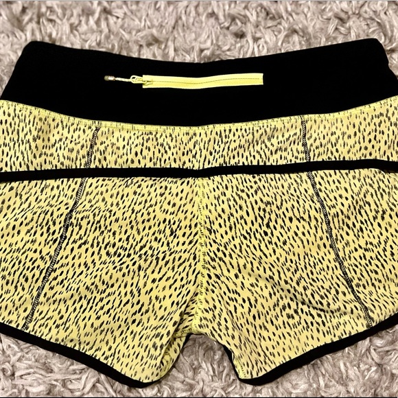 LULULEMON Womens Athletic Dolphin Shorts Yellow Black Cheetah Print Pull On - Picture 5 of 5